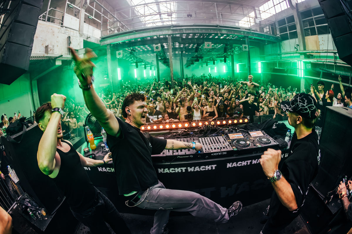 Loading... just a sec